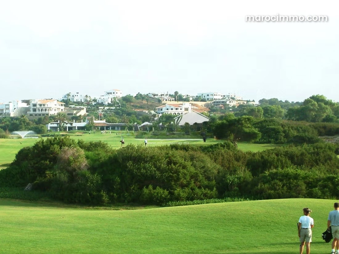 750 m² Villa with Swimming Pool and Garden, Cabo Negro — Cabo Negro