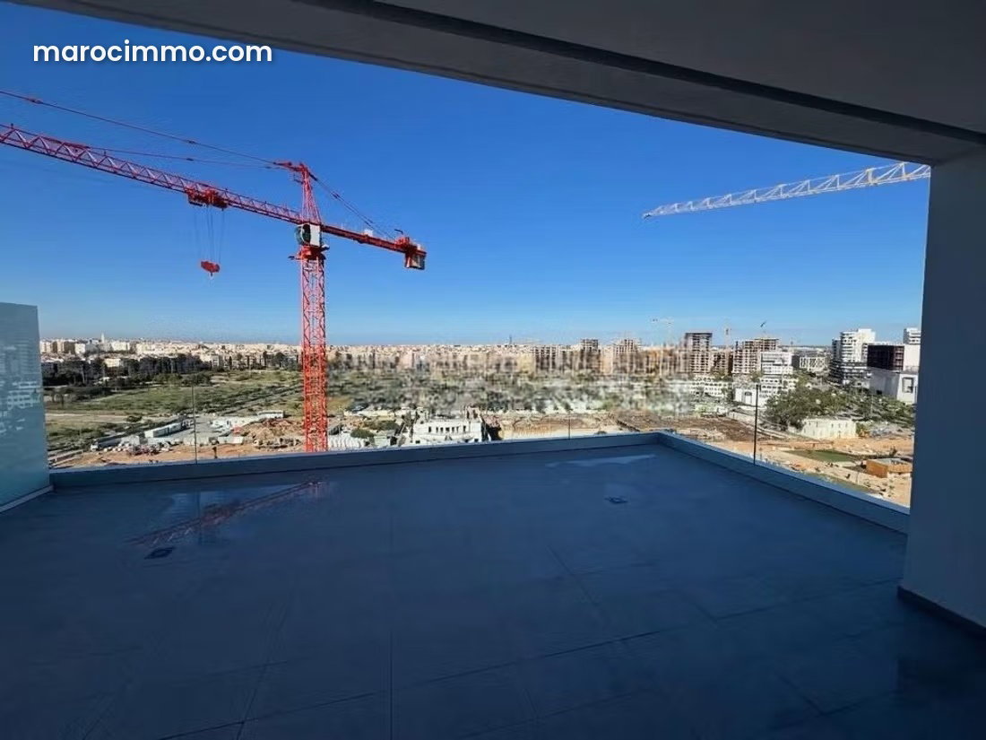 153 sqm Apartment with Terraces, Casablanca Finance City — Casablanca