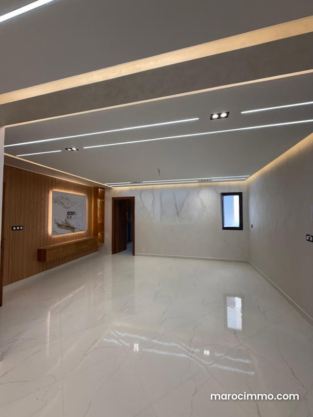Vente d'un bel appartement à Martil. 1 Pièce. Cuisine entièrement équipée — 4