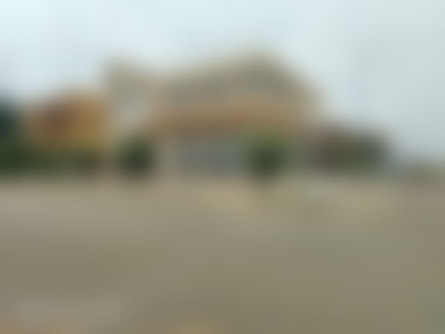 Local commercial de 580 m² aux Portes de Marrakech à vendre — Marrakech