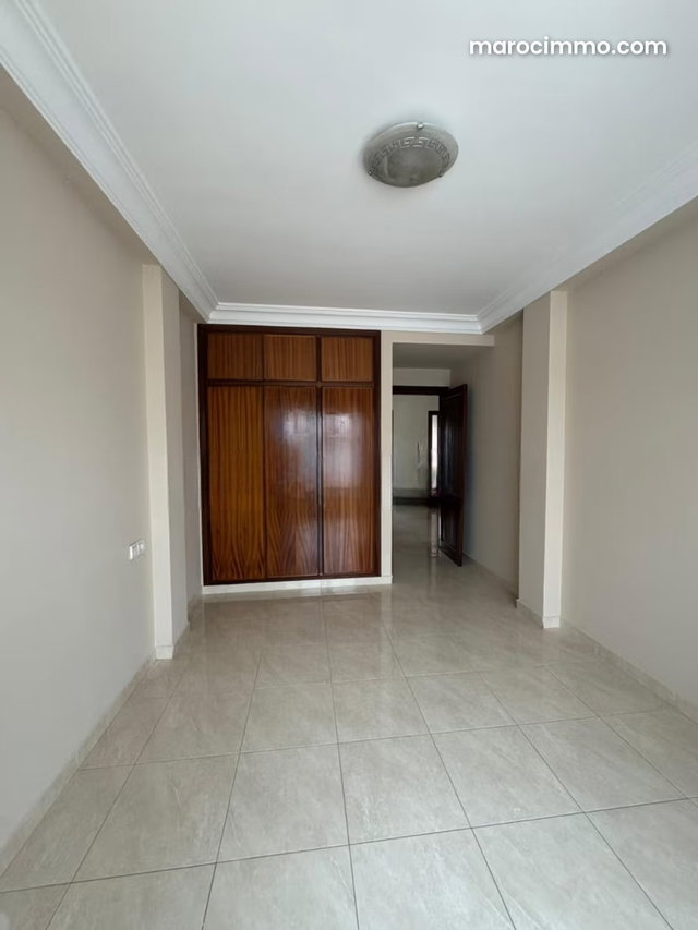 Appartement à louer à Agdal — 4