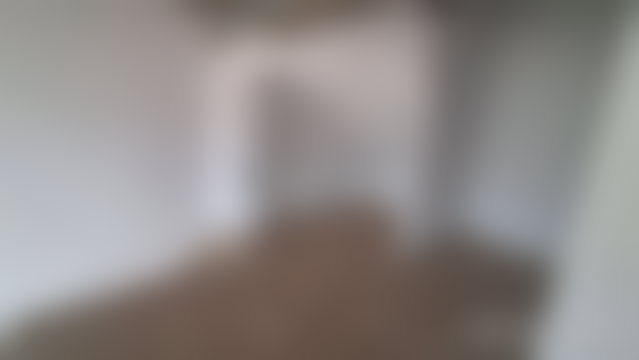 محل تجاري بثلاثة مستويات للبيع في قلب دار بوعزة — 2