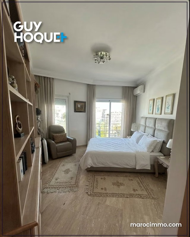 Appartement Spacieux de 215m2 Quartier Racine — 3