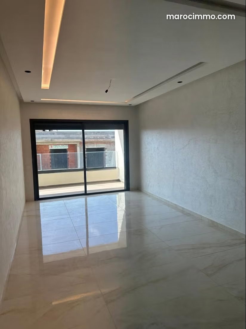180 sqm apartment with swimming pool and terrace in El Menzeh — El Menzeh