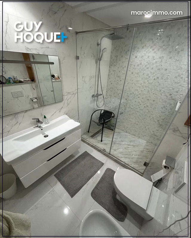 Superbe Appartement Rénové de 198m2 — 4