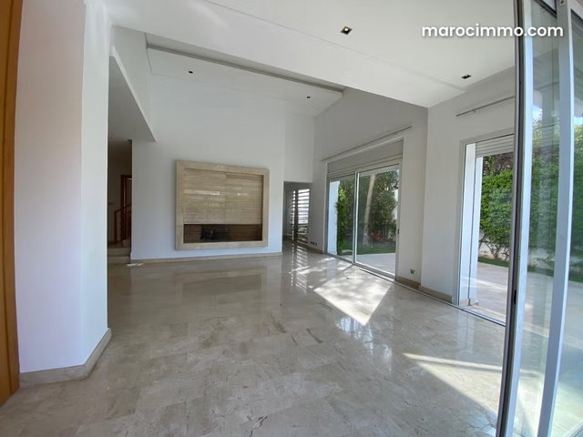 Villa Front Golf avec Piscine – CGI / Ville Verte — 4