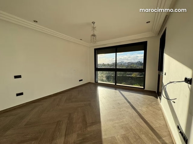À VENDRE Superbe villa Au golf argane à 3km de Marrakech — 5