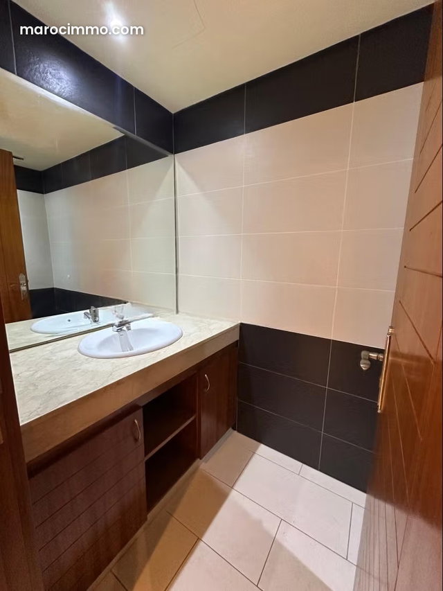 Superbe appartement au CIL proche Parc CFC — 4