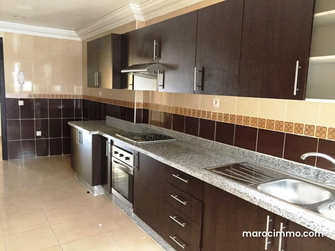 115 m² Apartment with Terrace in the Heart of Tangier City Centre — Tangier