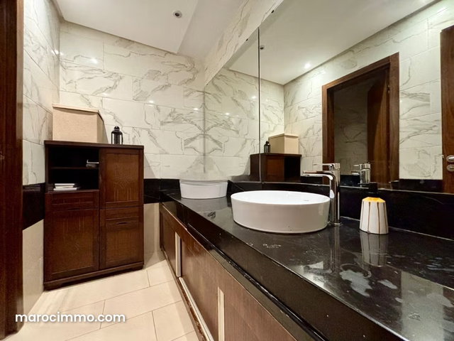 Joli appartement rénové à Place Ollier — 4