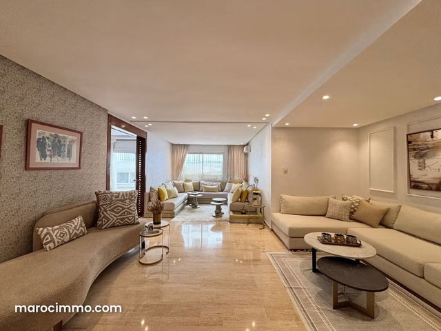 Joli appartement rénové à Place Ollier — 2