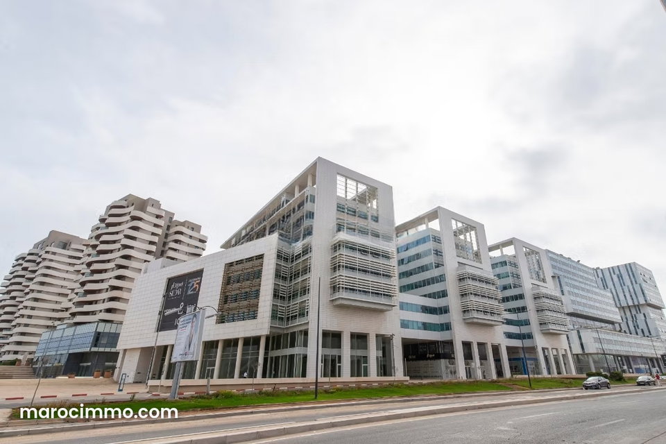 Bureau privé à louer pour 1 à CASABLANCA, Marina