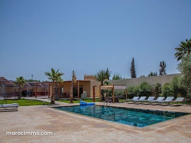 Villa de luxe à vendre avec VNA à Route de Fez. 10 belles chambres. Bien meublé — 5