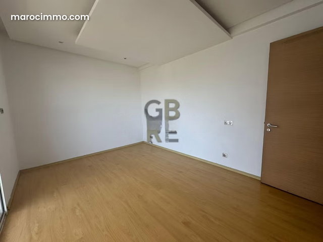 Bel appartement situé dans une résidence fermée avec piscine à Hay Riad — 5