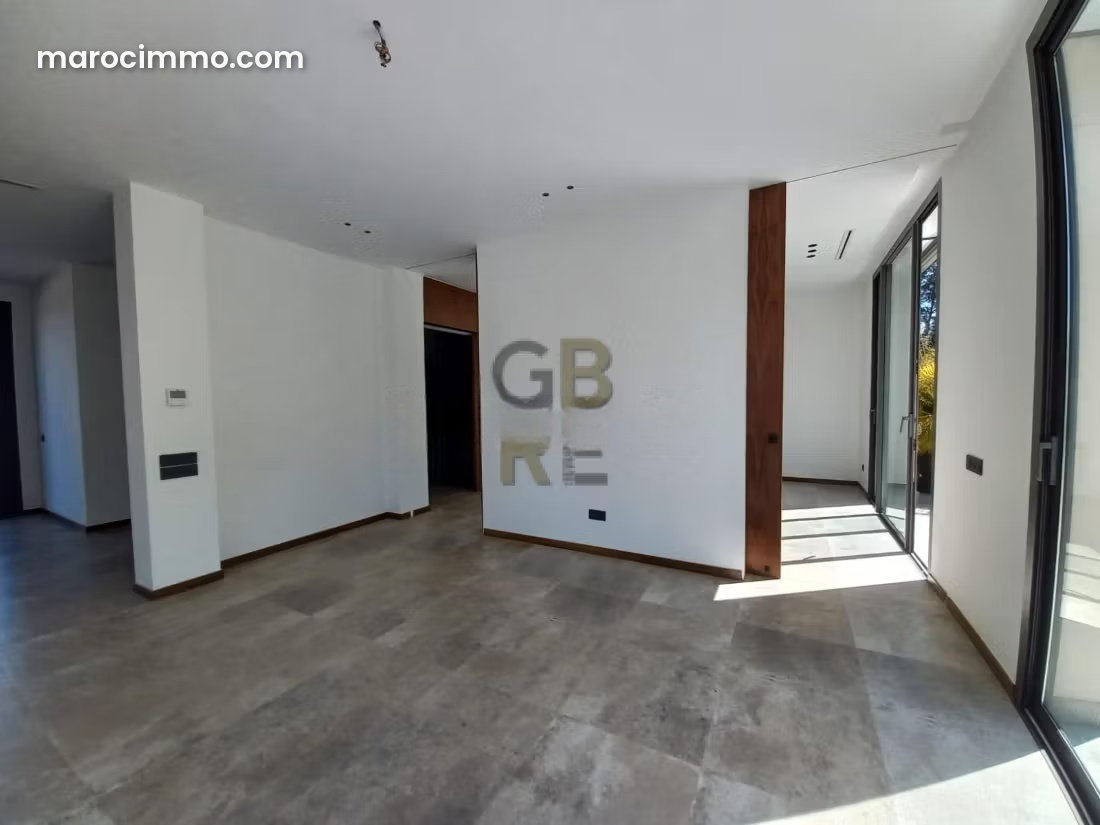 New 500 sqm Villa with Garden and Pool, Souissi, Rabat — Rabat