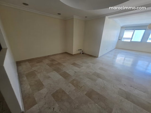 Vend appartement à Palmier. 3 chambres. Terrasse et ascenseur — 2