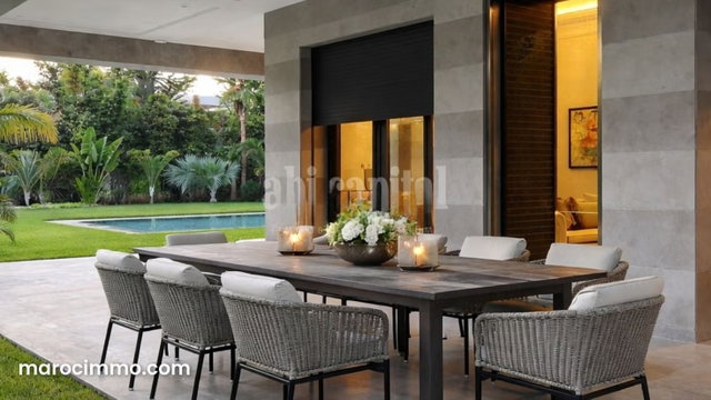 Villa d'exception à Souissi, Rabat 1 854 m² de terrain · environ 860 m² construits · 3 niveaux — 3