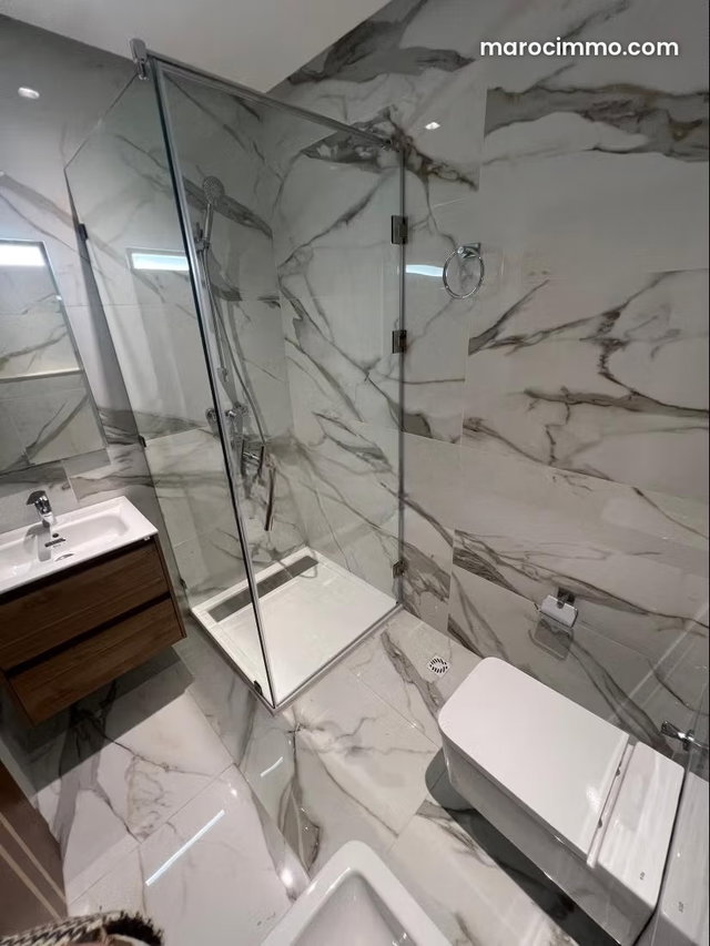 Appartement à louer au centre ville. 4 pièces confortables. Meublé — 3