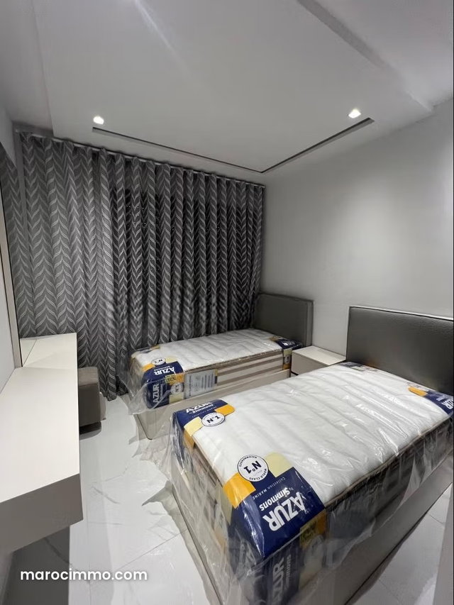 Appartement à louer au centre ville. 4 pièces confortables. Meublé — 2