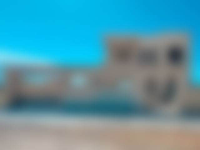 فيلا راقية بحديقة ومسبح على طريق فاس بمراكش — مراكش