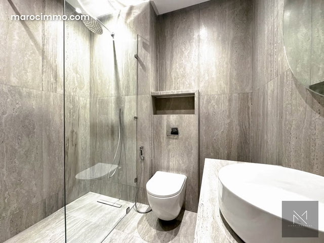 Grand Studio Guthier, Rénové, Salle de Bain Neuve, Parking Inclus, 7 500 DH/mois — 2