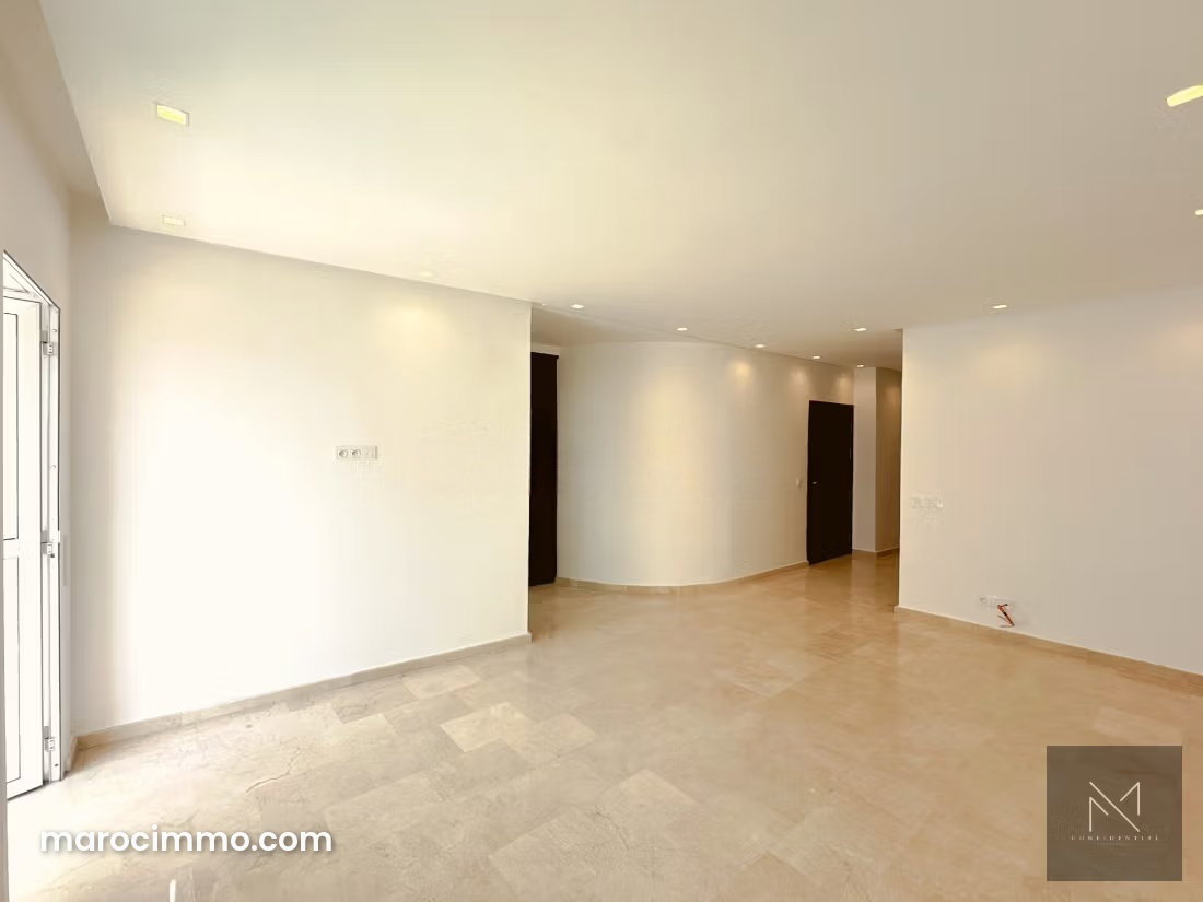 Furnished Apartment with Terrace for Rent in Gauthier, Casablanca — Casablanca