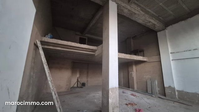 A louer local commercial 118m2 Franceville — 2