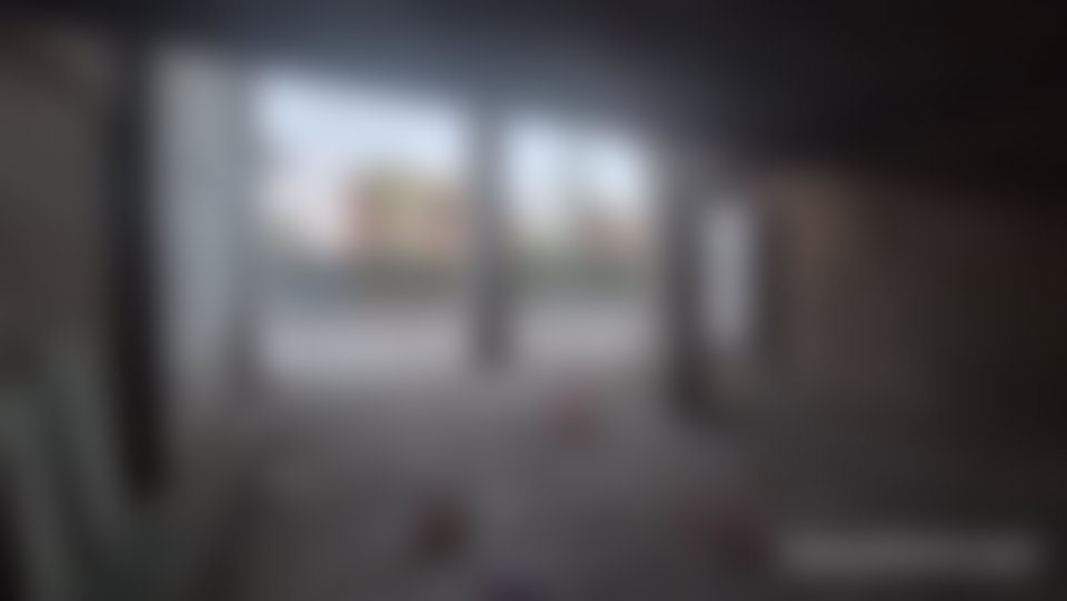 Local commercial 118 m² en RDC à Franceville Casablanca
