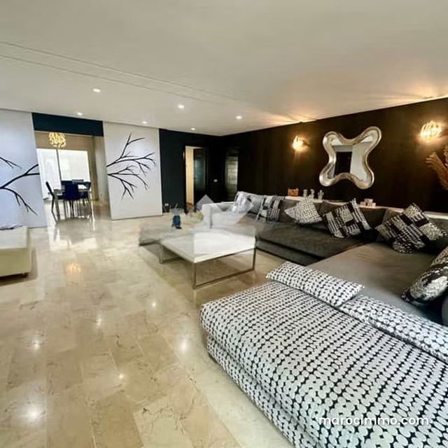 Appartement à Vendre de 159.0 m² à Casablanca, Racine — Casablanca