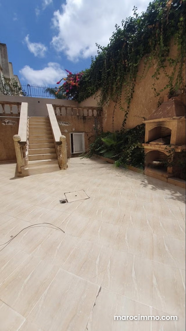 Villa à louer à Sidi Maarouf — 4