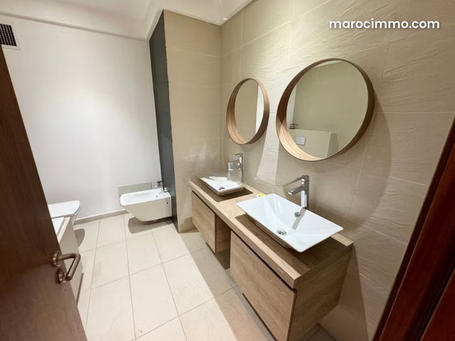 2-Bedroom Apartment with South Exposure — 5
