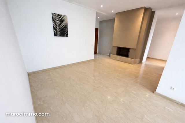 2-Bedroom Apartment with South Exposure — 2