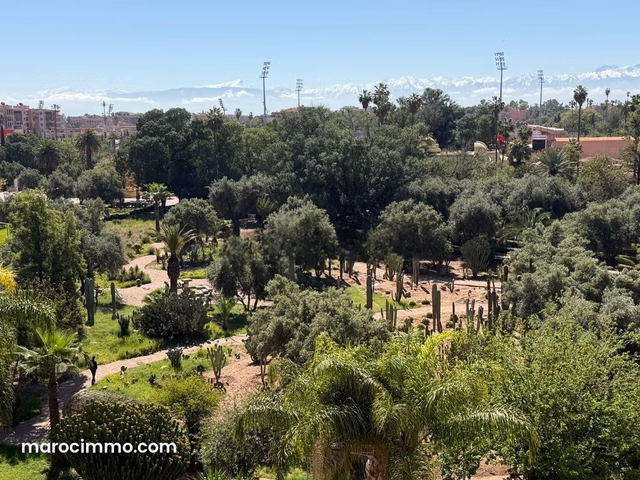 Villa style Riad à vendre – Route de Fès – 4 000 0 — مراكش