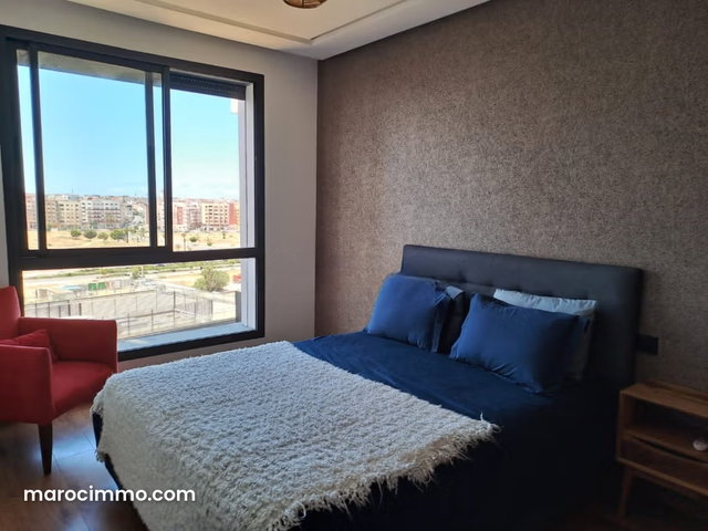 Luxury Furnished Apartment on High Floor — 2