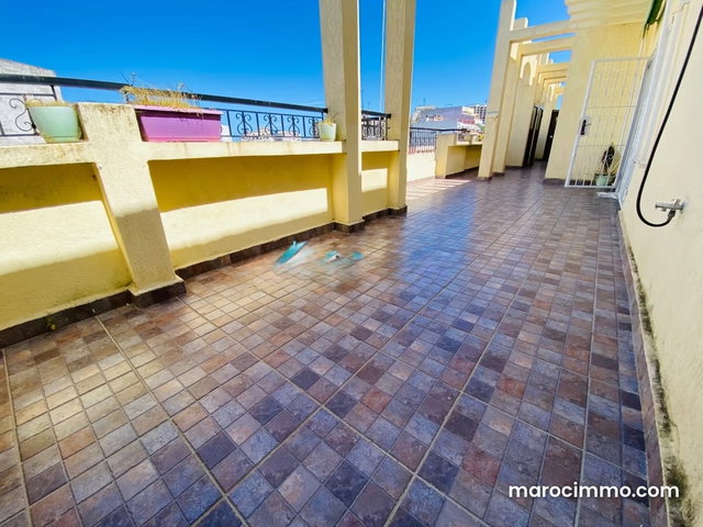 À louer – Superbe appartement vide en plein boulevard Nejma à Tanger — 2