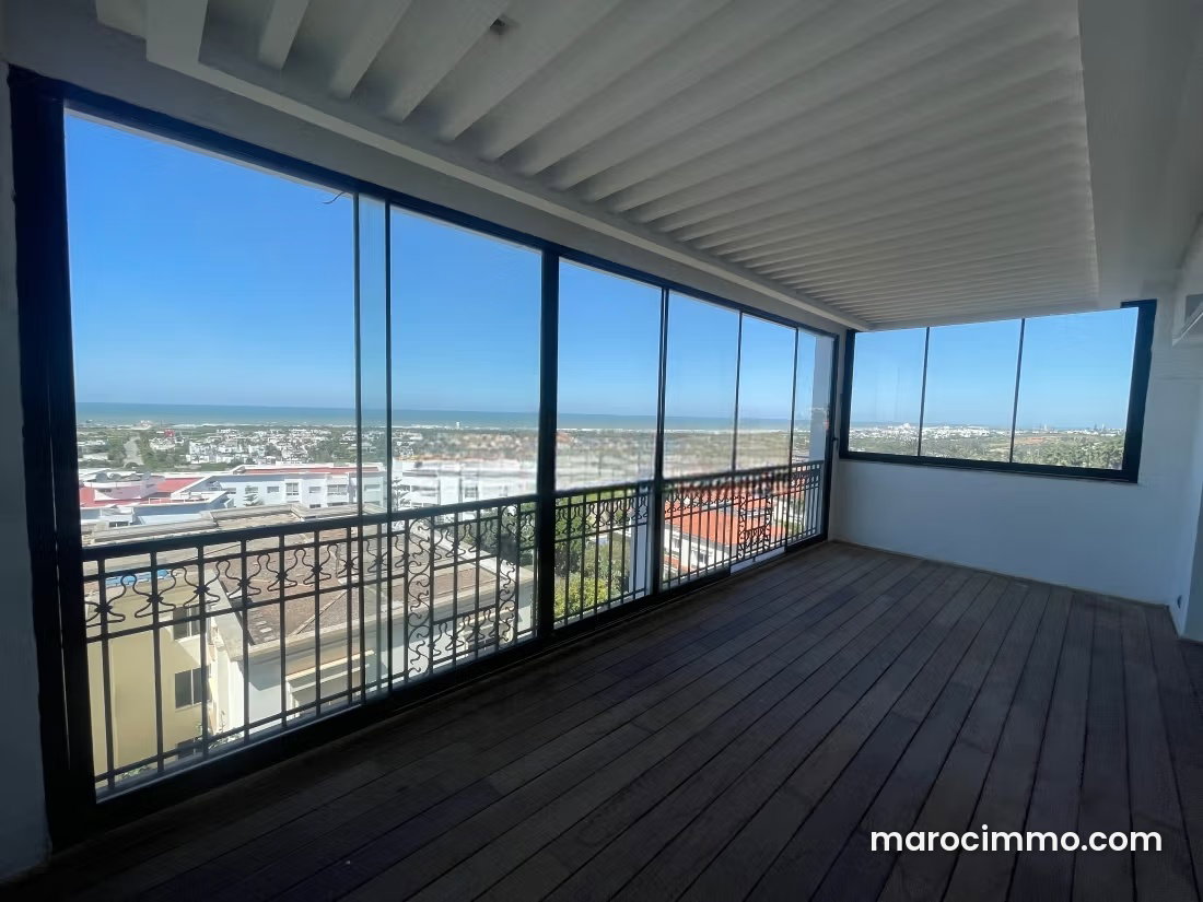 250 sqm Apartment with Sea View, Aïn Diab, Casablanca — Casablanca