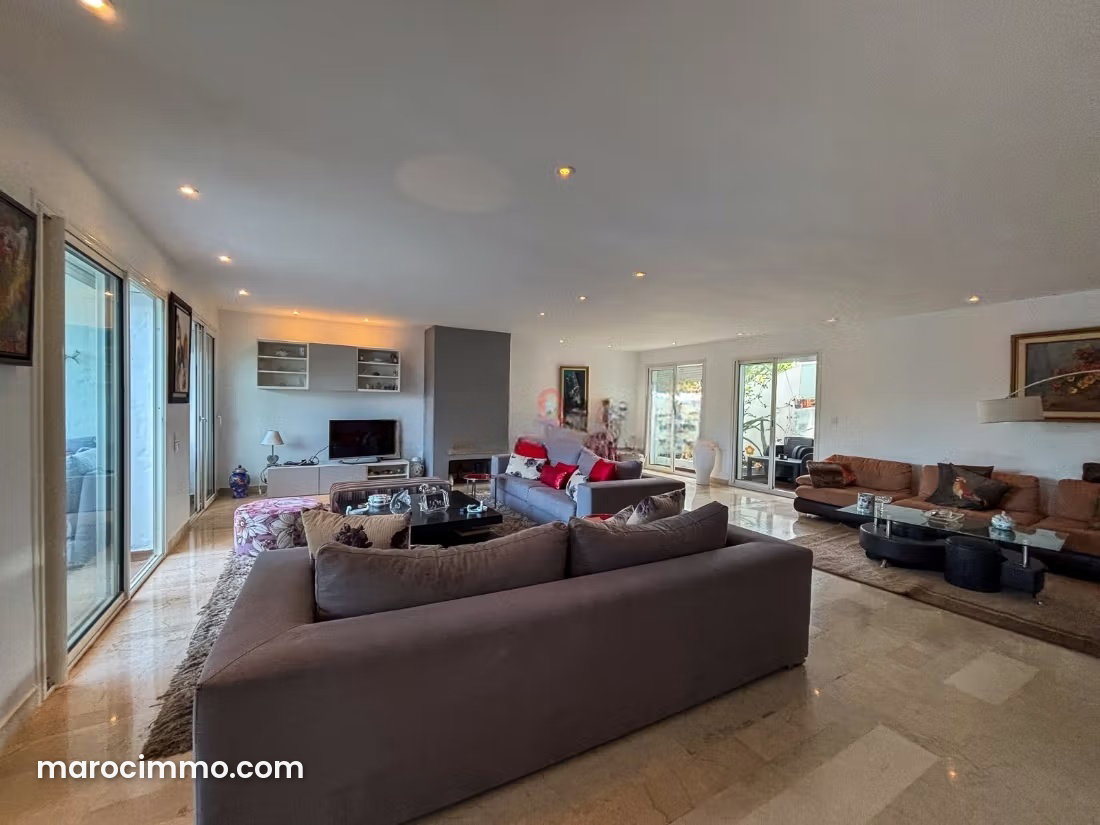 4-Bedroom Villa with Swimming Pool and Sea View, Dar Bouazza — Dar Bouazza