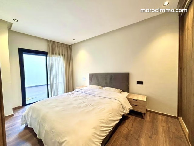 Louez cet appartement à Les Hôpitaux. Surface de 60 m². Bien meublé — 4