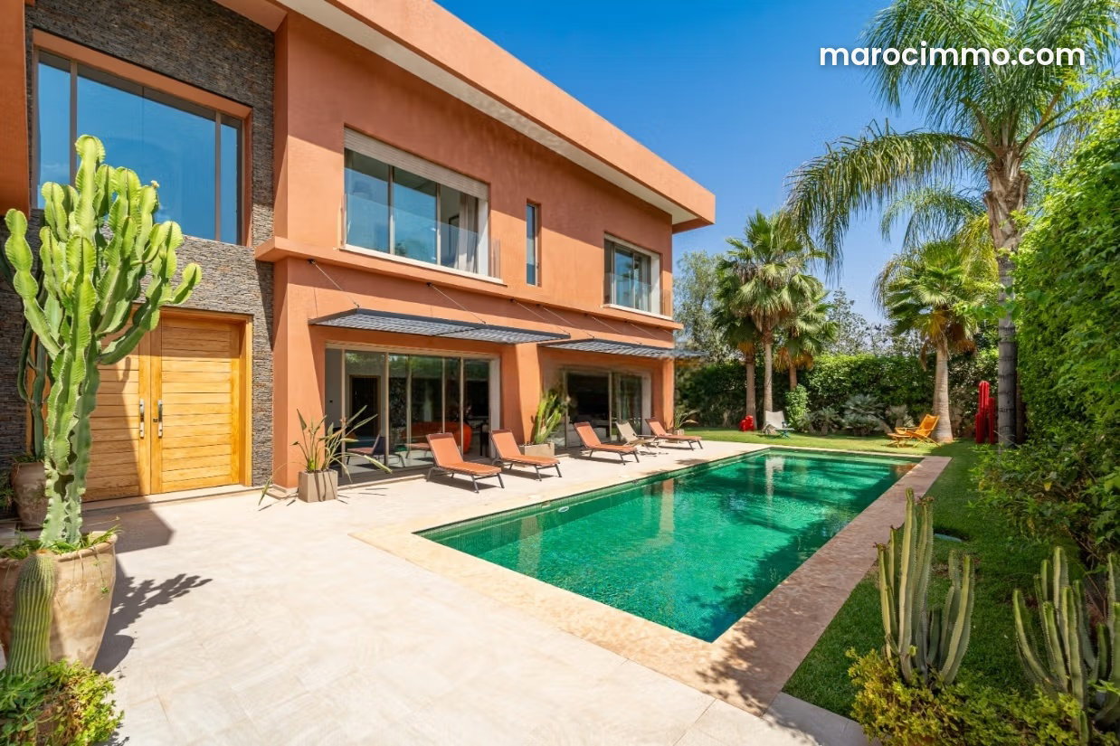 500 m² Villa on Amelkis Golf Course, Marrakech, with Pool and Garden — Marrakesh