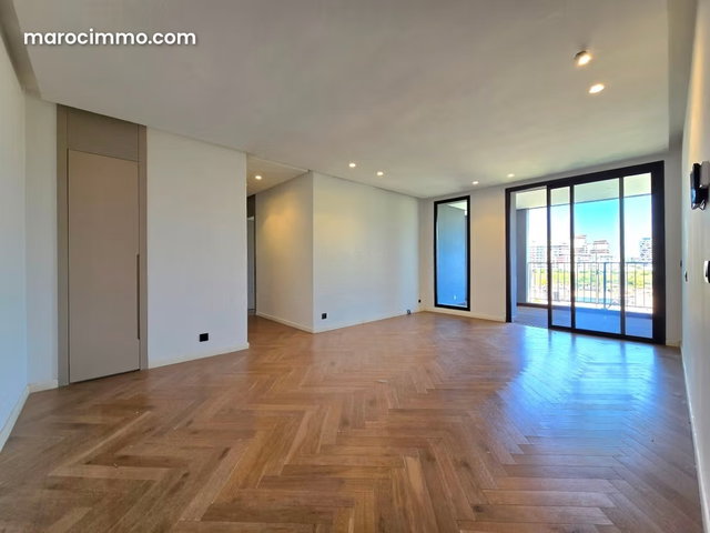 Beautiful Apartment for Rent in Casablanca Finance City. 3 Comfortable Rooms. Garage and Terrace — 3