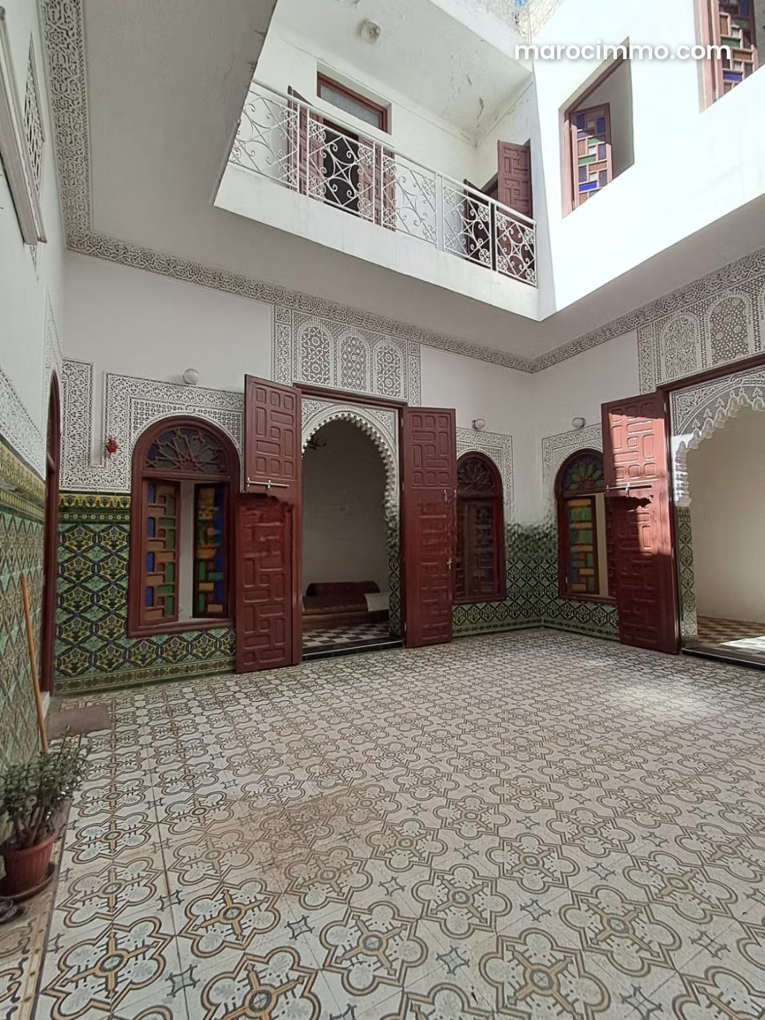 رياض أصيل بسبع غرف ومسبح في حي حسان الرباط — الرباط