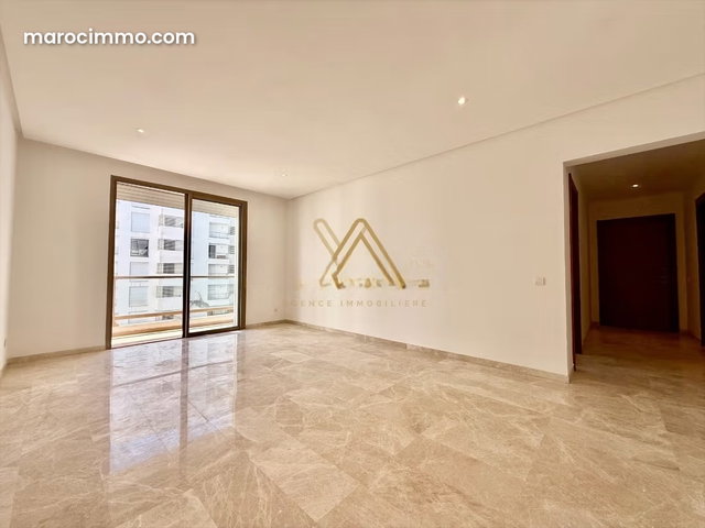 Appartement à louer à Ain Diab Extension — 3