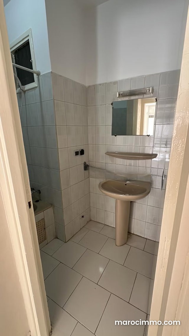 Vacant Apartment with Balcony – Agdal — 4