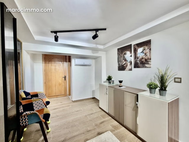Furnished New Studio Gauthier — 3