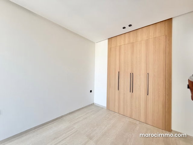 Beautiful Apartment for Rent in Oasis. Total Area 56 m². Elevator and Parking — 5