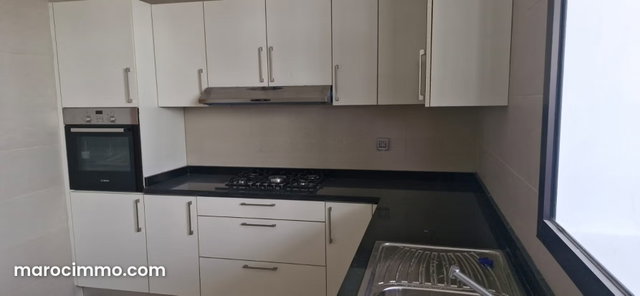 Appartement a louer a souissi — 2