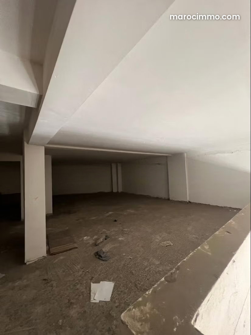 فضاء تجاري 394 م² للإيجار في قلب طنجة — طنجة