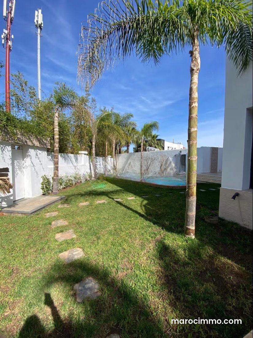 620 m² Villa with Pool and Garden, El Manar El Hank, Casablanca — Casablanca