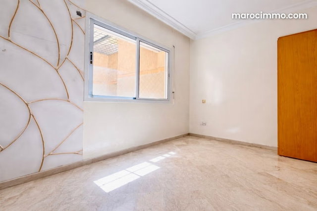 Duplex à louer avec terrasse ensoleillée — 4