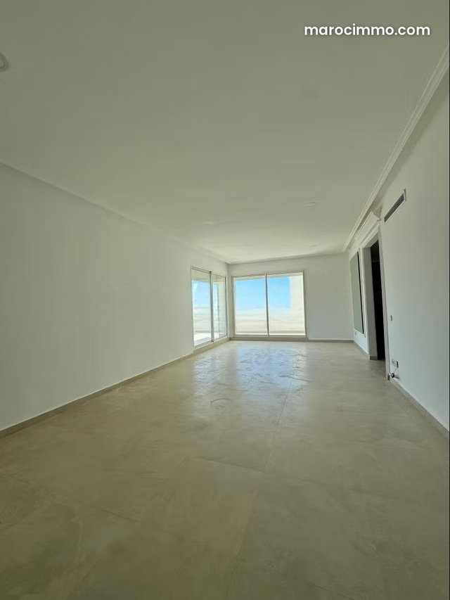 Luxury Apartment for Rent with Panoramic View — 3